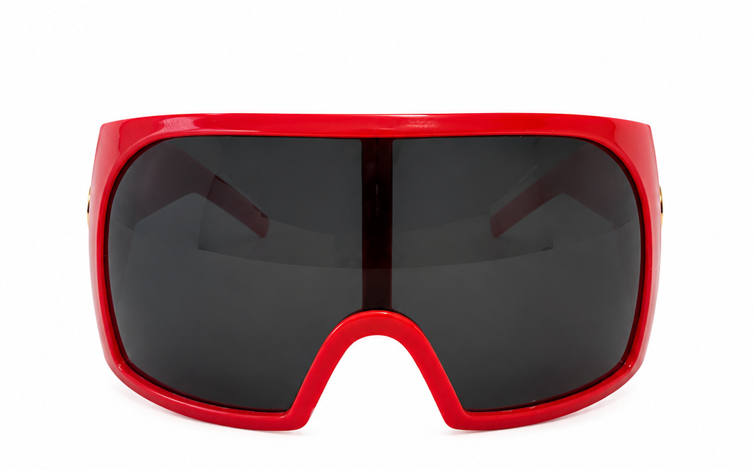 MAIN CHARACTER - Red